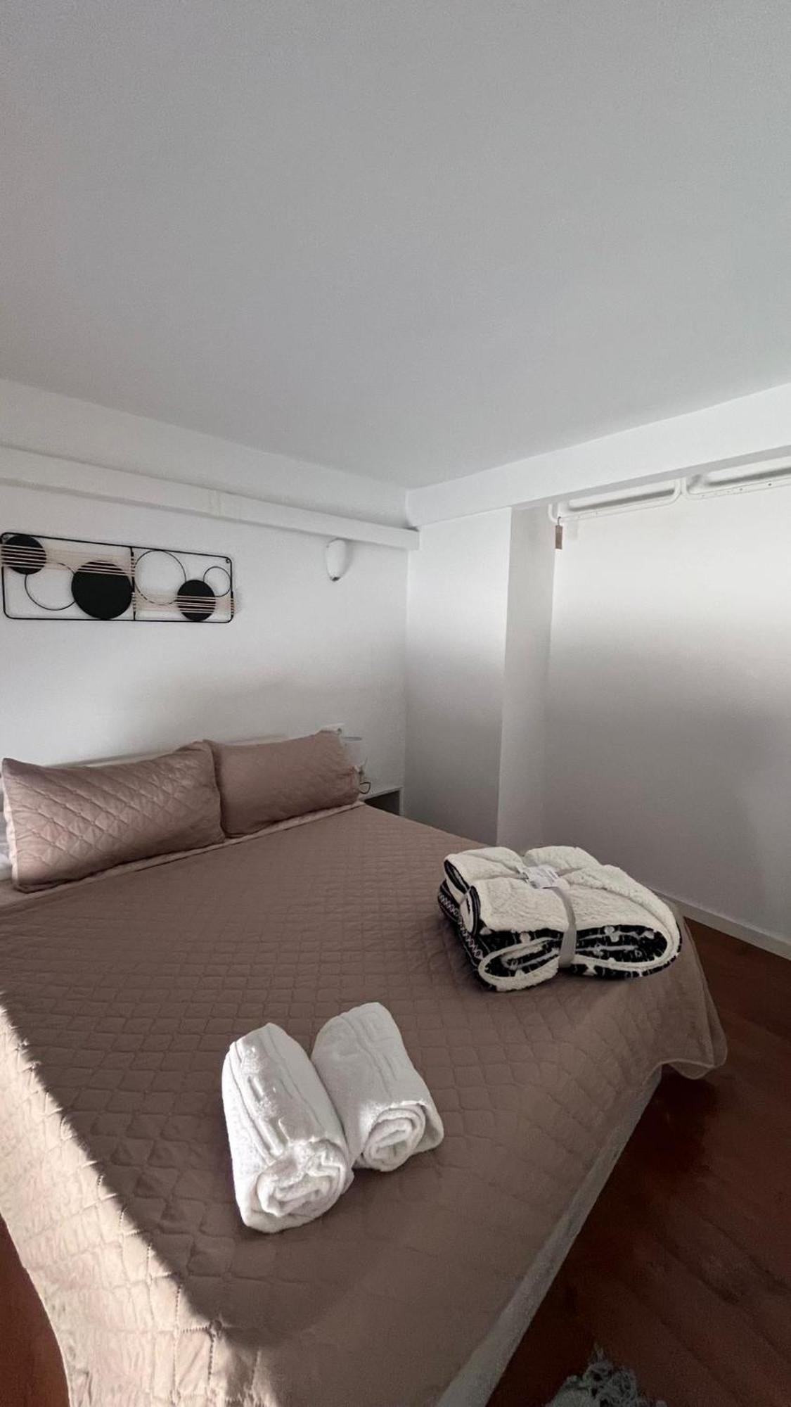 Hiniesta Centro Apartment Sevilla Bagian luar foto